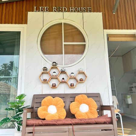 Lee Red House Hotel Ban Lak Uan Exterior photo